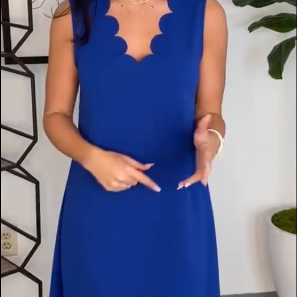 ☀️BOGO 1/2 off sale Royal Blue dress size small